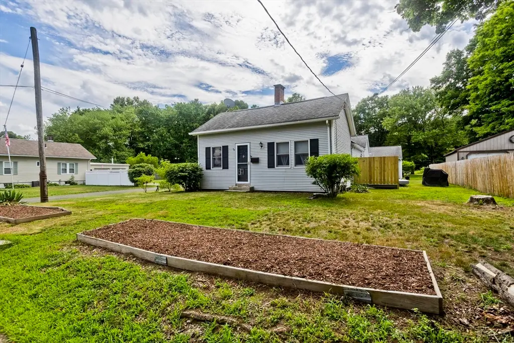 82 Montgomery St, Westfield, MA 01085 - #1