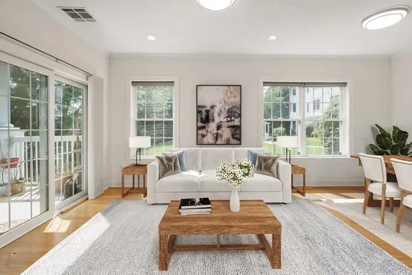 2107 Davenport Ave #2107, Canton, MA 02021