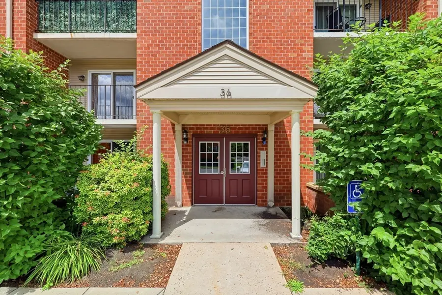 36 Maple Crest Cir #F, Holyoke, MA 01040 - #2