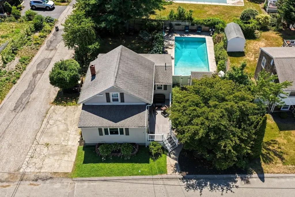 102 Manzanetta Ave, Weymouth, MA 02188 - #1