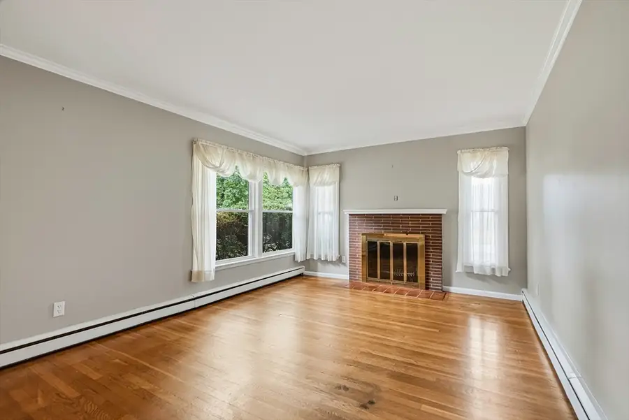 6 Charles St, Wayland, MA 01778 - #3