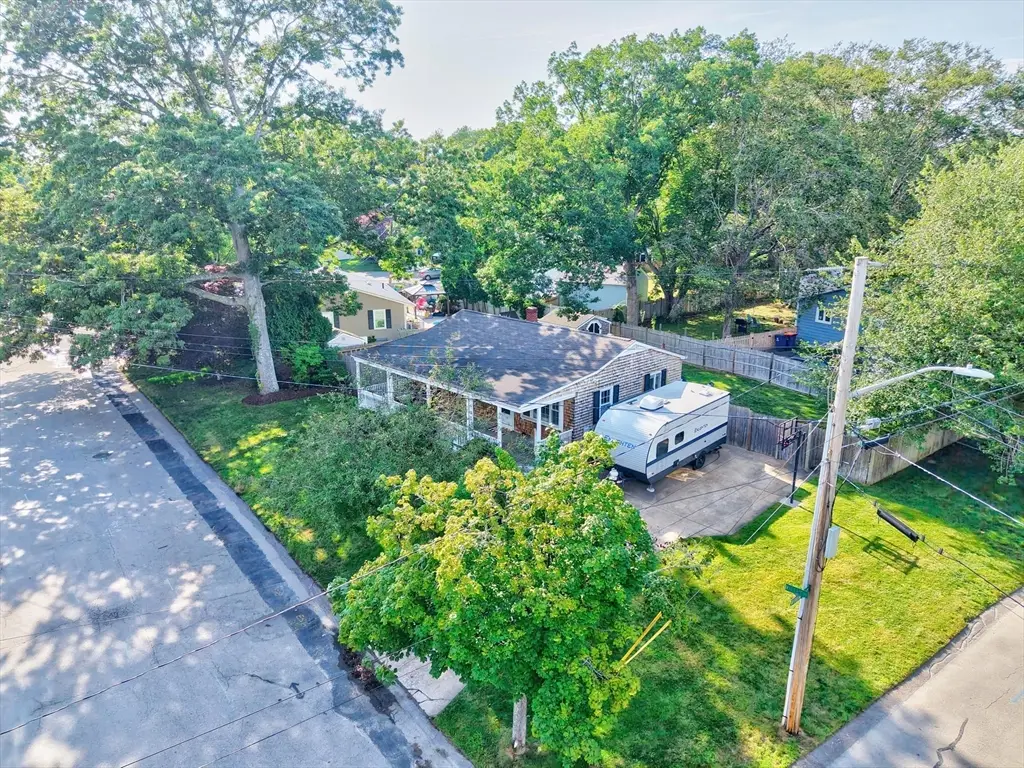 403 Valley Rd, New Bedford, MA 02745 - #1