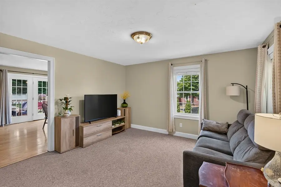100 Mechanic St, Warren, MA 01083 - #3