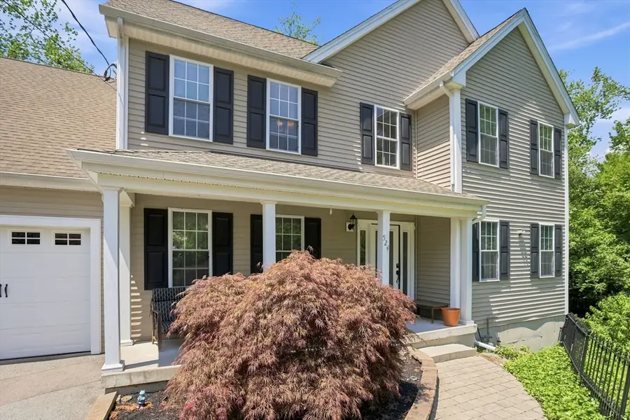 524 Lindsey St, Attleboro, MA 02703 - #2