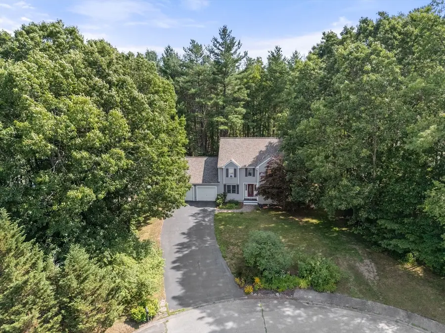 61 Easy St, Uxbridge, MA 01569 - #3