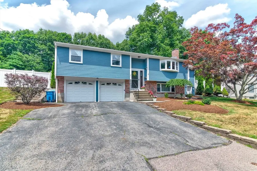 8 Casey St, Canton, MA 02021 - #2