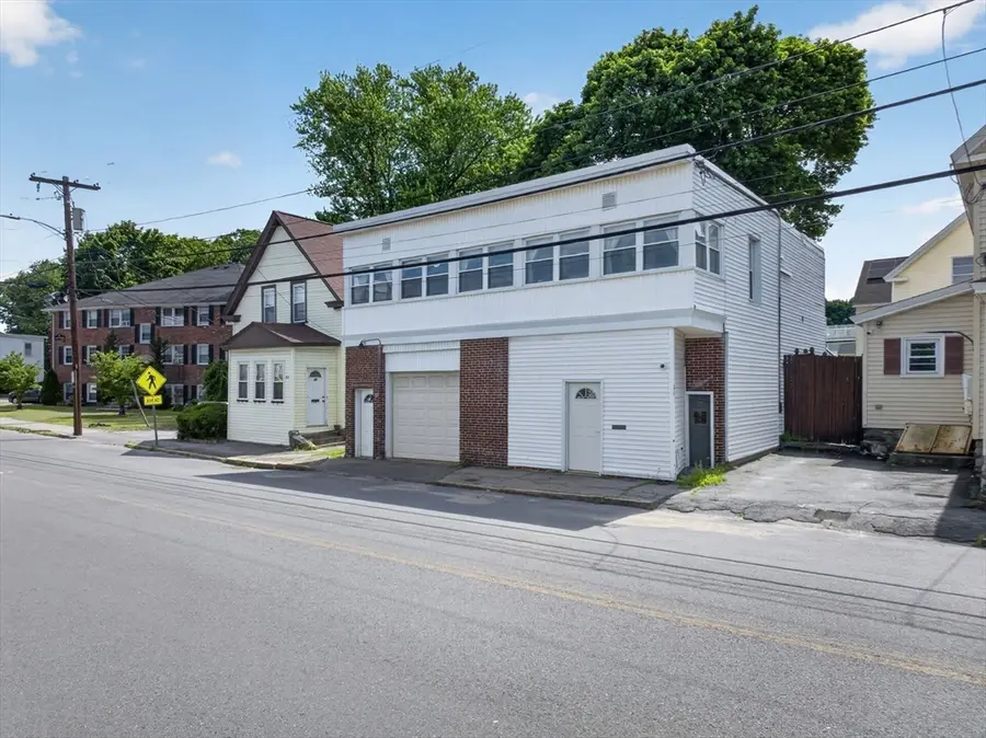 84 Lowell St, Methuen, MA 01844 - #3