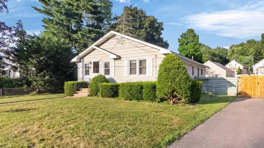 23 Thompson, East Longmeadow, MA 01028 - #2