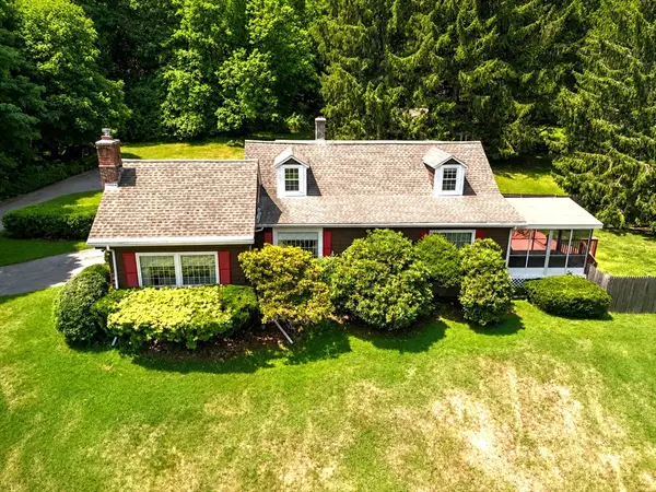 1892 Old Louisquisset Pike, Lincoln, RI 02865