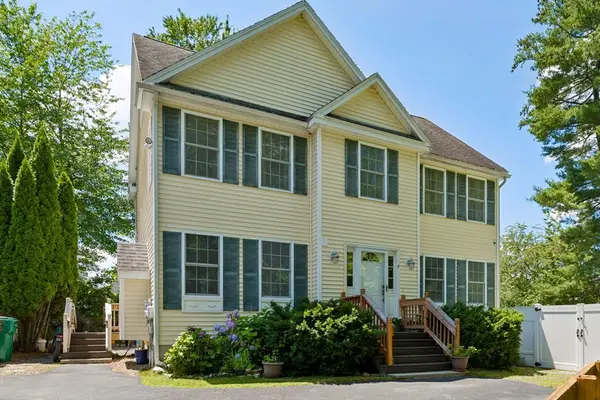 9 Perron Way, Lowell, MA 01854