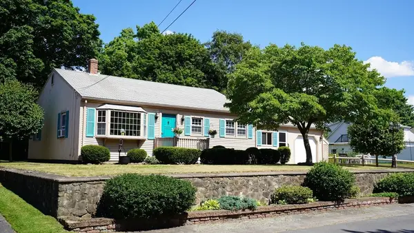 15 Phillips Street, North Attleboro, MA 02760
