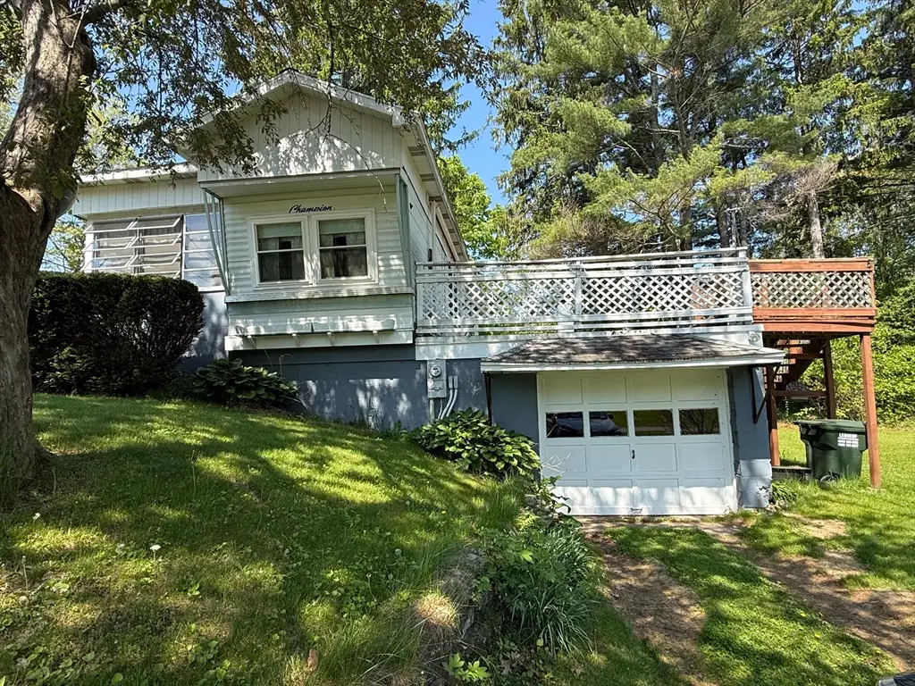 23 Crescent St, Ware, MA 01082 - #1