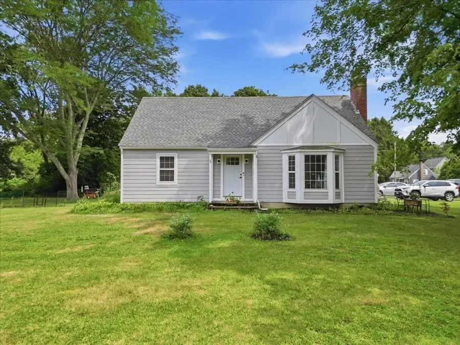 35 Anawan St, Rehoboth, MA 02769 - #2
