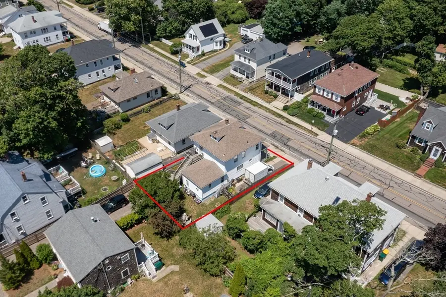 36 Oak St, Plymouth, MA 02360 - #3