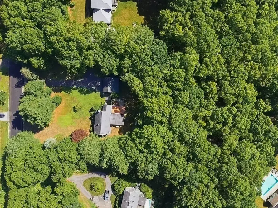 83 Stoney Hollow Rd, Tiverton, RI 02878 - #3