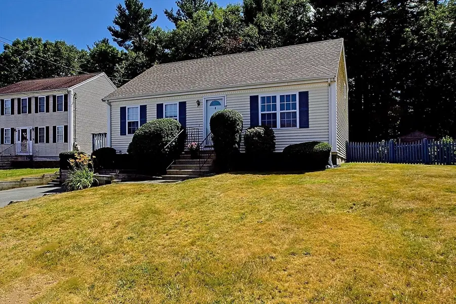 7 Tynan Ave, East Taunton, MA 02718 - #2