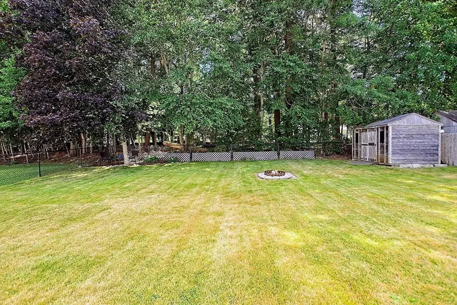7 Tynan Ave, East Taunton, MA 02718 - #3