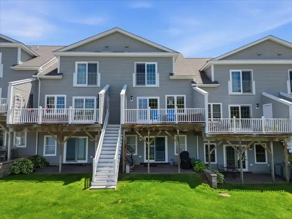 8 Eastern Point Dr #8, Shrewsbury, MA 01545