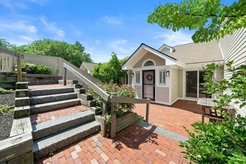 85 Algonquin Road #85, Newton, MA 02467 - #1