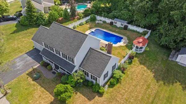 20 Hilltop Farm Rd, Auburn, MA 01501