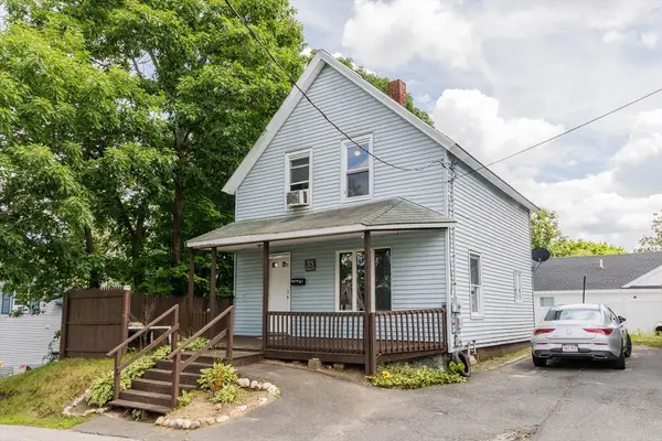 35 Essex Street, Athol, MA 01331