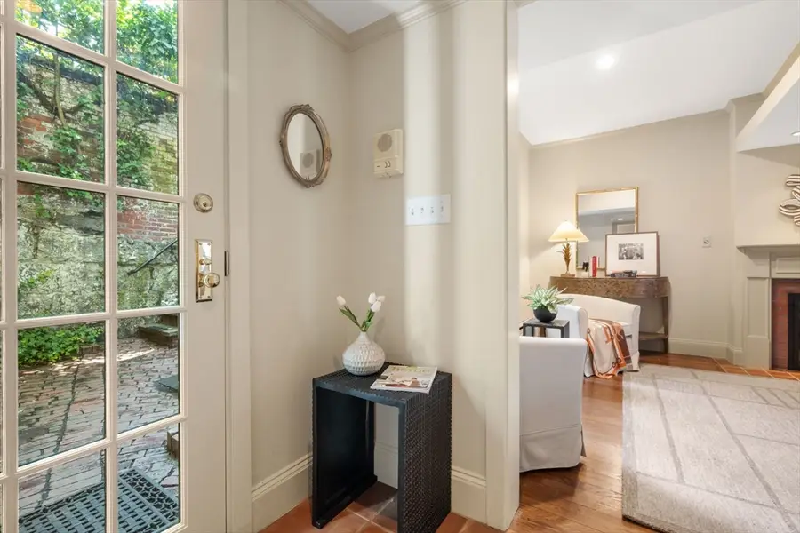 21 Walnut #M, Boston, MA 02108 - #2