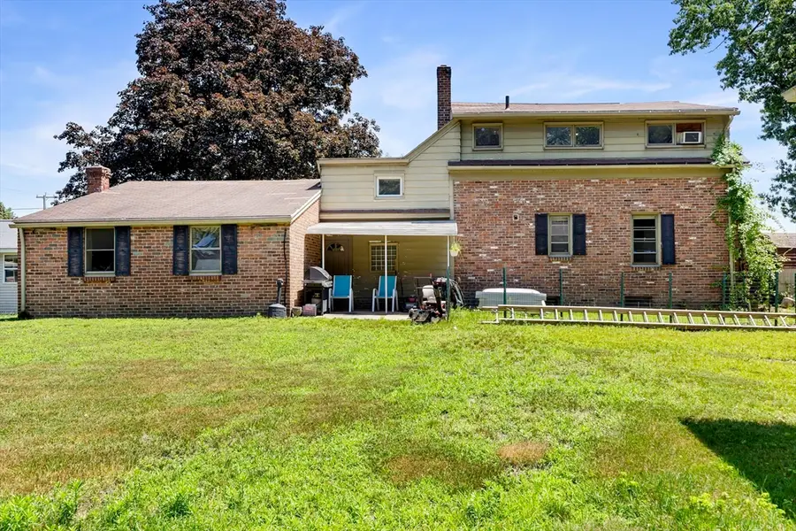 69 Worthington St, Chicopee, MA 01020 - #3