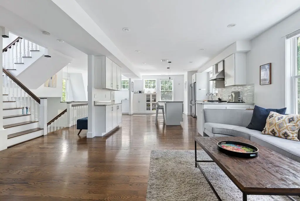 157 Cypress St #2, Brookline, MA 02445 - #1