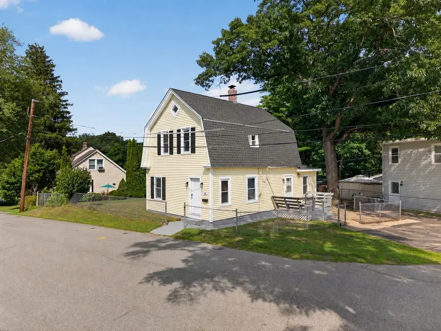 55 Grant St, Dracut, MA 01826 - #2