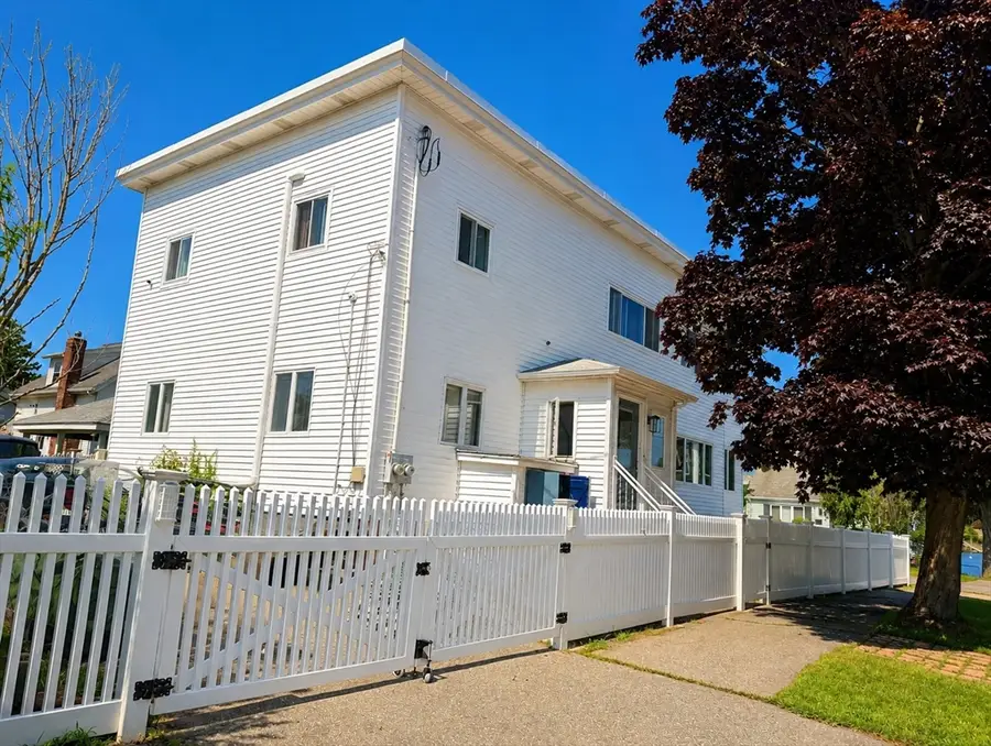 45 Riverside Street, Danvers, MA 01923 - #3