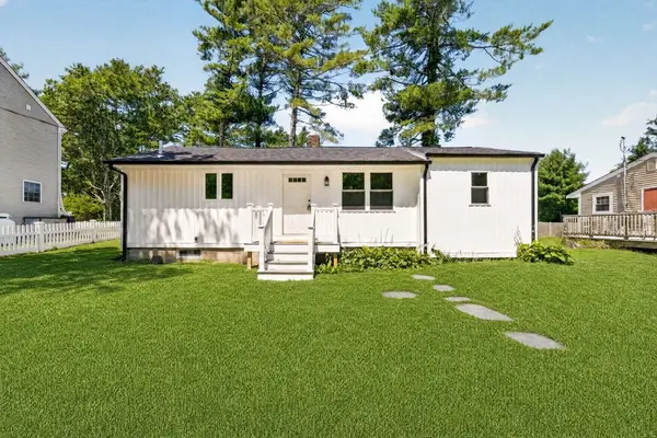 56 Buzzards Bay Dr, Plymouth, MA 02360