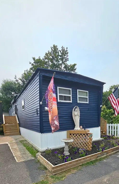 229 Miller St #G9, Ludlow, MA 01056