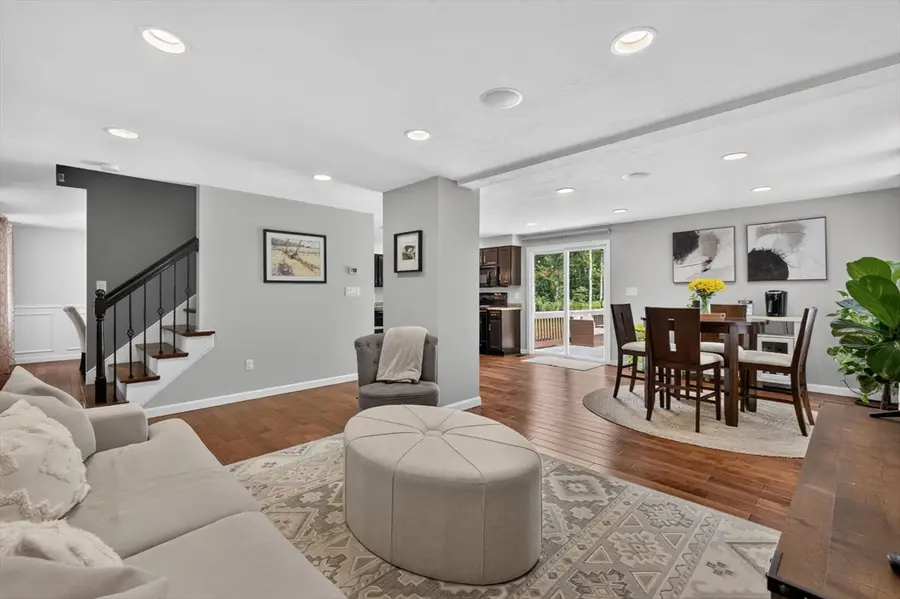 21 Railroad Ave, Taunton, MA 02780 - #3