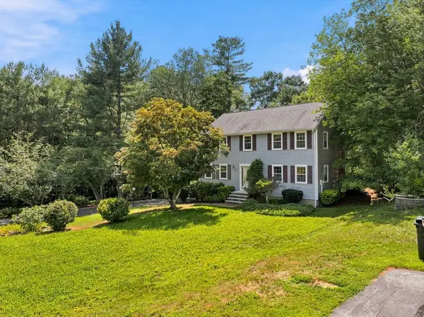 4 Dundas Avenue, Andover, MA 01810