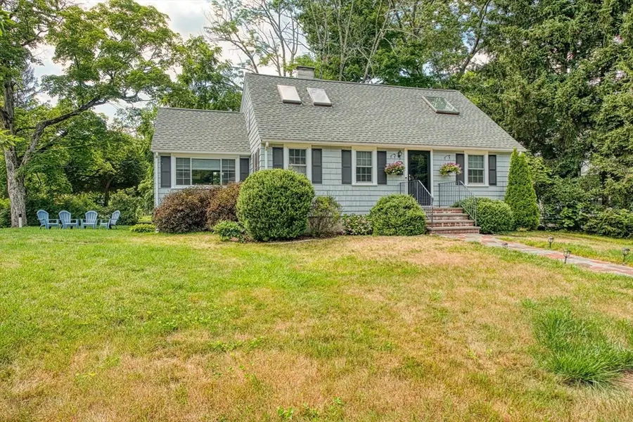 58 Summit Ave, Sharon, MA 02067 - #2