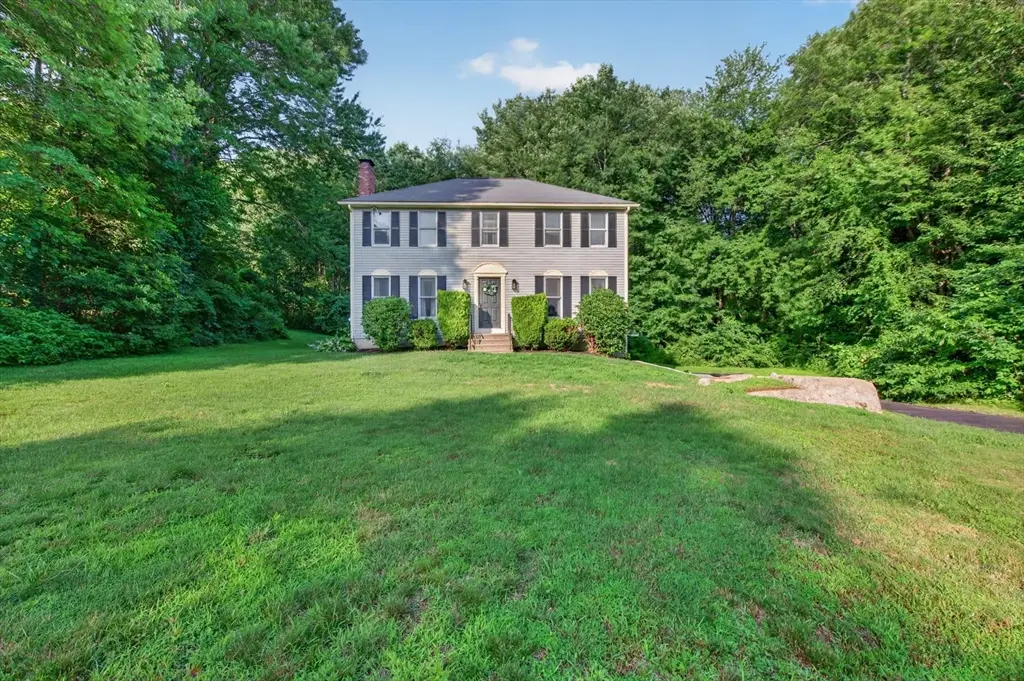 8 Marks Way, Sutton, MA 01590 - #1