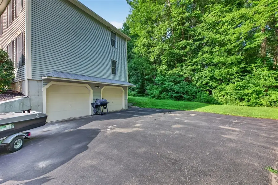 8 Marks Way, Sutton, MA 01590 - #3
