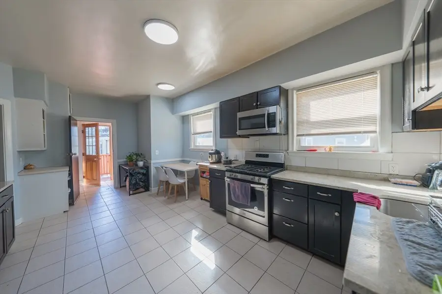 27 Wave Ave #C, Revere, MA 02151 - #3