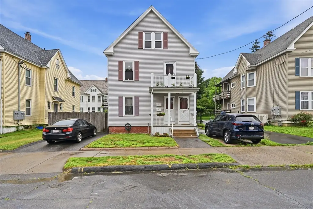21-23 Parker St, Holyoke, MA 01040 - #1