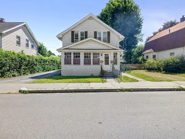 17 Tampa St, Worcester, MA 01604
