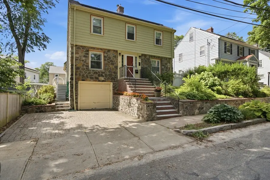 12 Chester St, Arlington, MA 02476 - #3