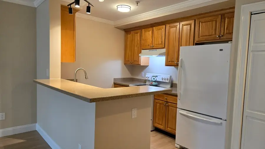 24 Forge Pond #B, Canton, MA 02021 - #2