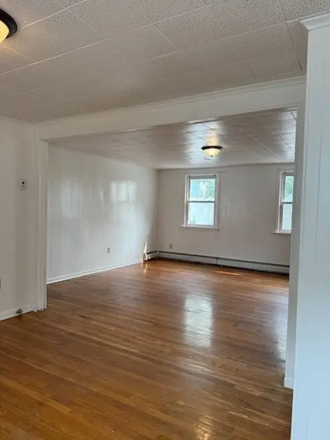58 Forest St, Fall River, MA 02721 - #3