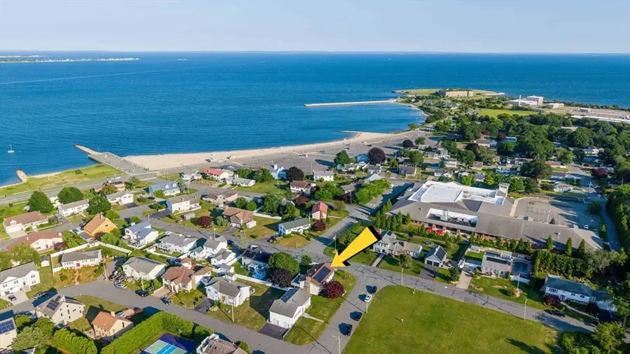 6 Lighthouse Ln, New Bedford, MA 02744 - #3