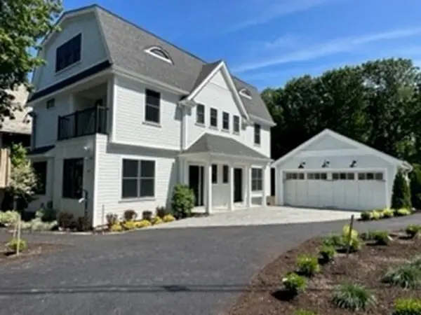 101 Sumner Road #1, Brookline, MA 02445