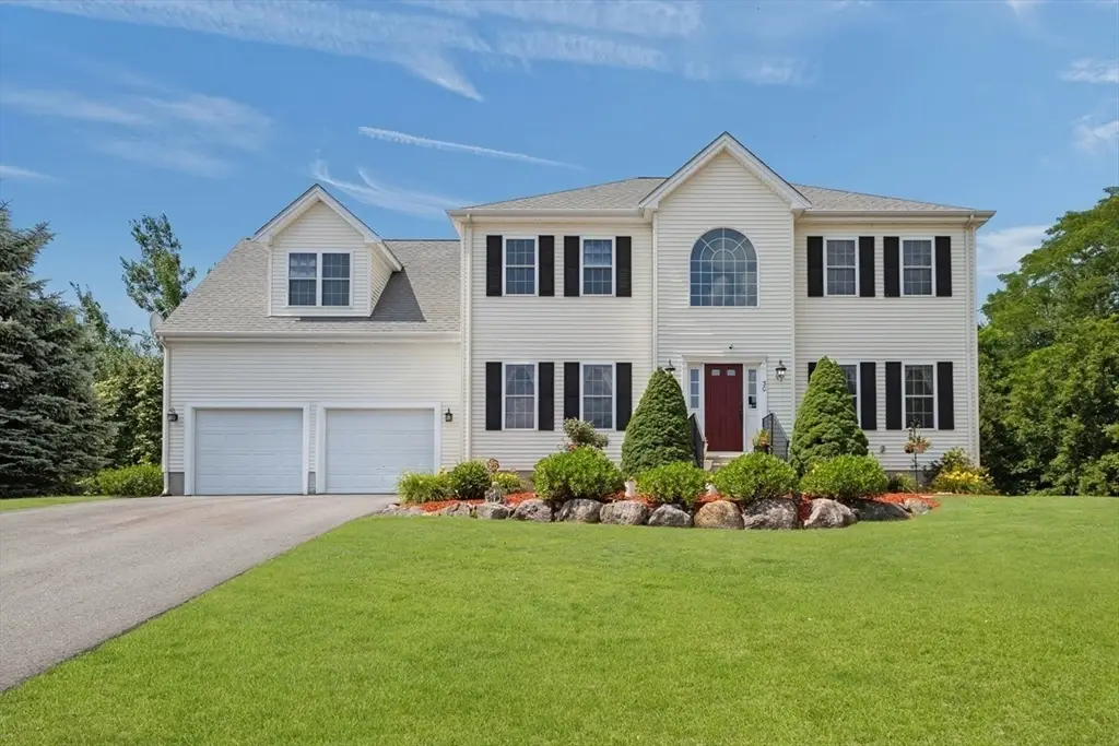 30 Willow Creek Dr, Attleboro, MA 02703 - #1