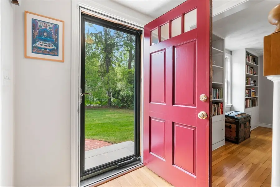 4 Park Ave, Dover, MA 02030 - #2