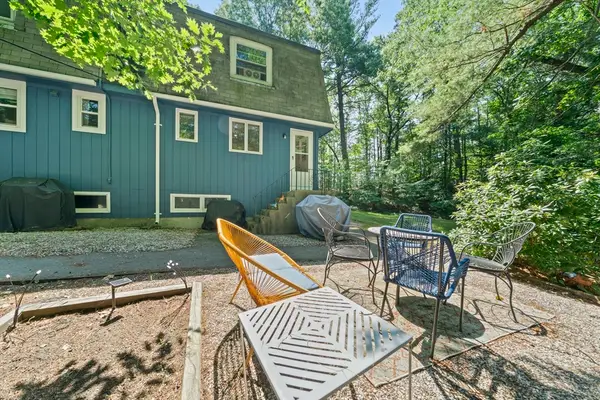 11 W Belcher Rd #6, Foxboro, MA 02035