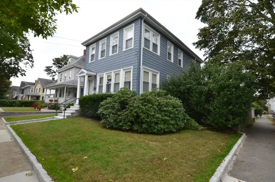 64 Cleveland St, Melrose, MA 02176 - #3