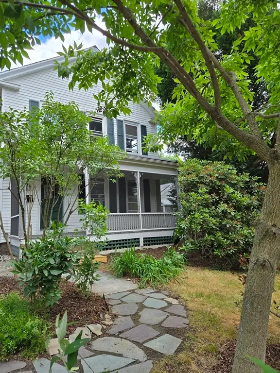 32 Hampden St, Northampton, MA 01060 - #2